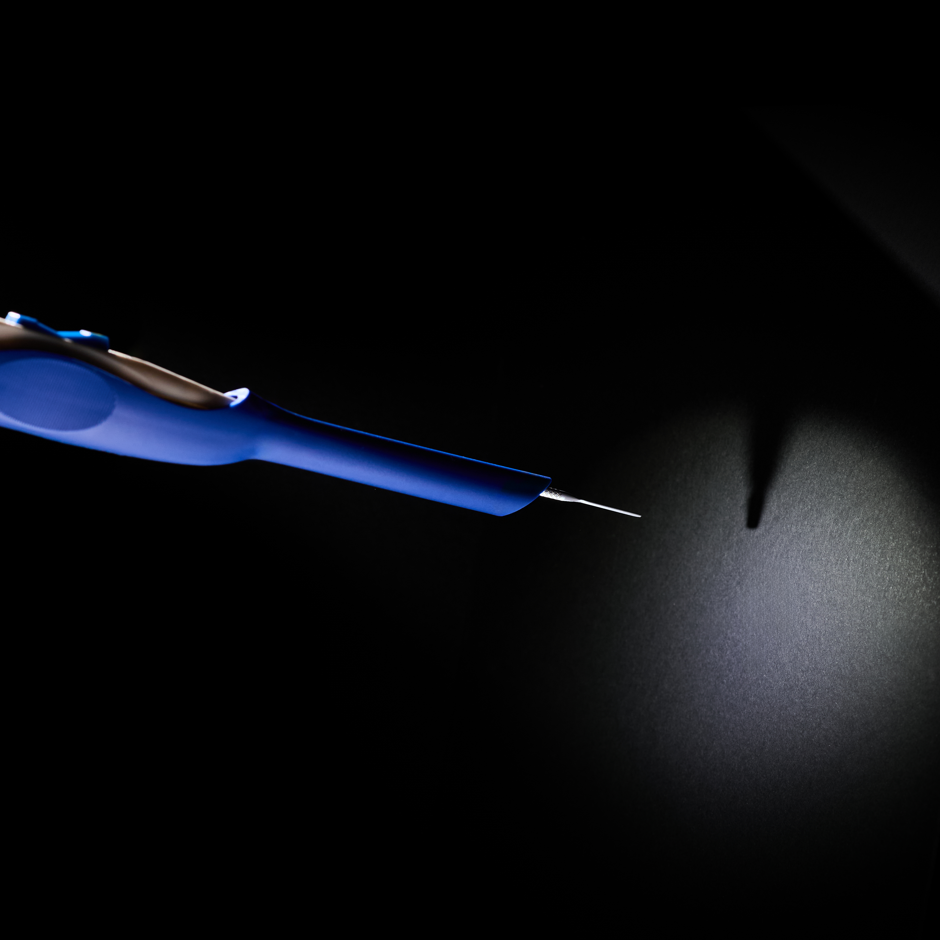 Surgis tip with light beam